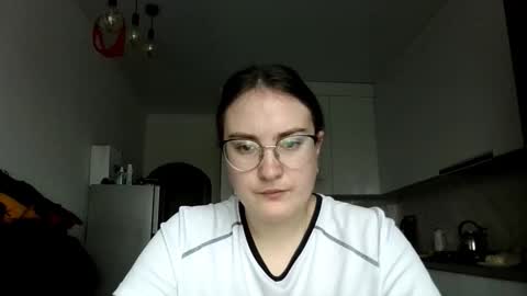 lunavelvet3 online show from 3, 12, 2025