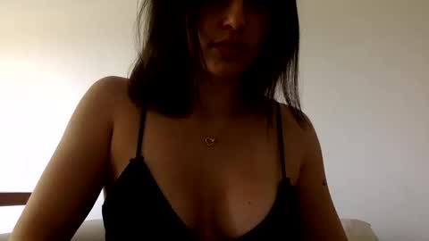 Snapshot of lunavelvett96 chatting on 1, 11, 2025 Luna Velvett online show from 1, 11, 2025