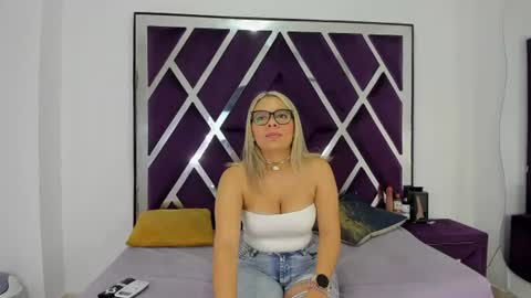 Snapshot of lunaviceht chatting on 26, 6, 2026 lunaviceht online show from 26, 6, 2026
