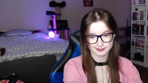 LunaXcherry online show from 30, 3, 2026