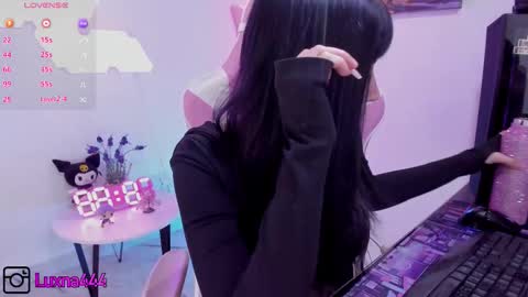   online show from 25, 2, 2026