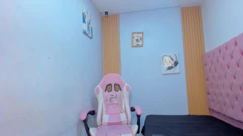 Snapshot of lunay_bigcock420 chatting on 4, 12, 2025 lunay_bigcock420 online show from 4, 12, 2025