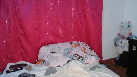 Snapshot of lunita2020x chatting on 5, 2, 2026 Luna online show from 5, 2, 2026