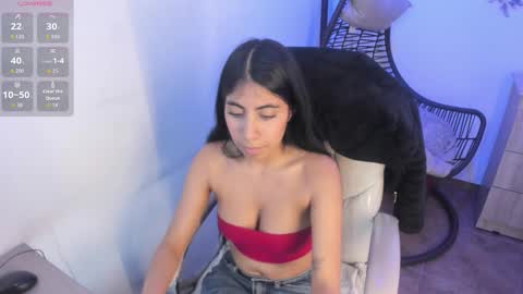 Snapshot of lunitaa18 chatting on 26, 11, 2025 V A L E R I A online show from 26, 11, 2025