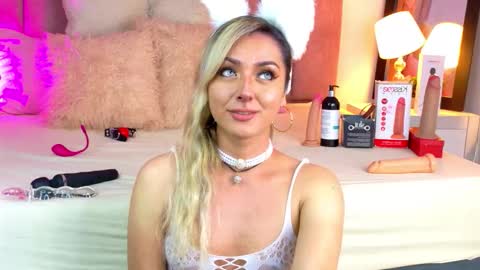 lunitadiva online show from 2, 2, 2026