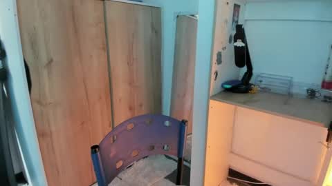 lunivyra online show from 21, 4, 2026