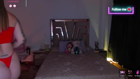 LUNA ROSE online show from 4, 2, 2026