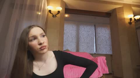 Luna online show from 1, 5, 2026