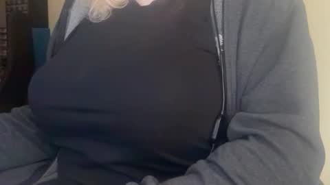 LunoviaXL online show from 24, 11, 2025