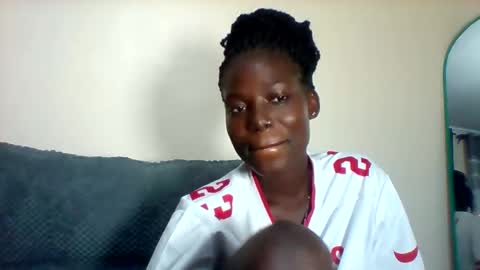 luo_queen online show from 8, 4, 2026