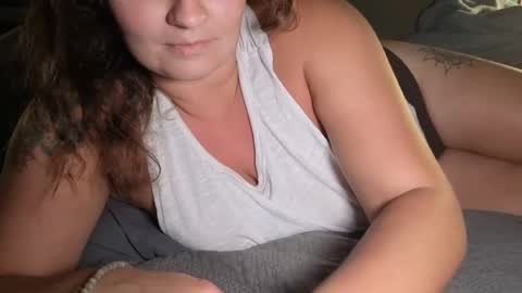 Snapshot of luscious_red chatting on 8, 10, 2025 Lush Red online show from 8, 10, 2025