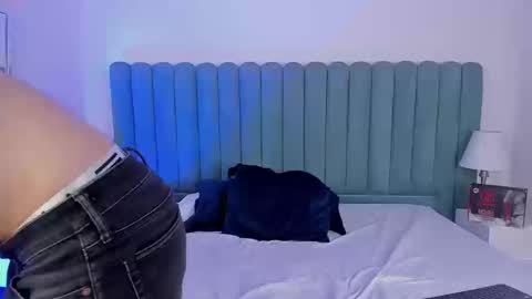 Lushian And Luna online show from 19, 9, 2025