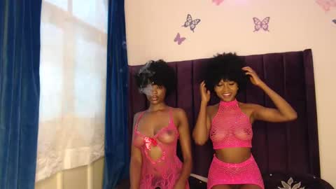 Karly    follow for next broadcast updates kisses online show from 16, 2, 2025