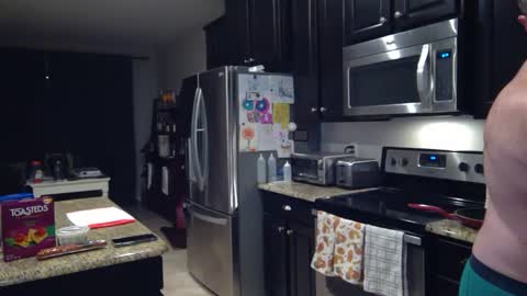 Snapshot of lusterandsp1ce chatting on 3, 12, 2024 lustersp1ce online show from 3, 12, 2024