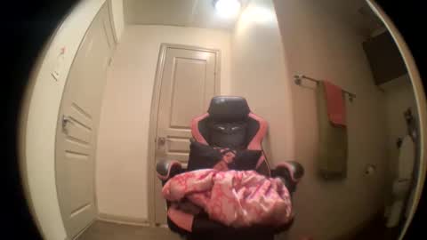 LOLA online show from 3, 1, 2025