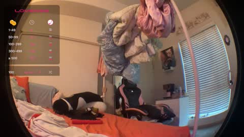 LOLA online show from 5, 10, 2025