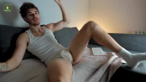 Snapshot of lustfullooking chatting on 7, 11, 2025 lustfullooking online show from 7, 11, 2025