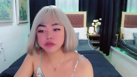 Snapshot of lustfuloffendertrina chatting on 29, 12, 2024 Trina online show from 29, 12, 2024