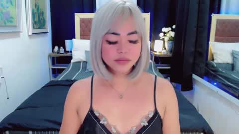 Snapshot of lustfuloffendertrina chatting on 2, 1, 2025 Trina online show from 2, 1, 2025