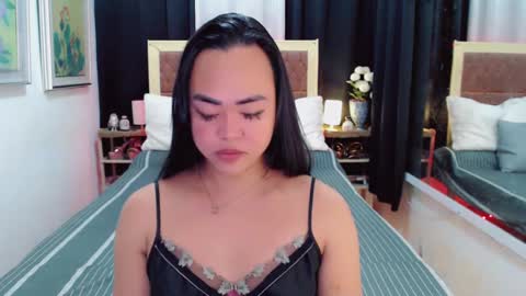 Snapshot of lustfuloffendertrina chatting on 4, 2, 2025 Trina online show from 4, 2, 2025