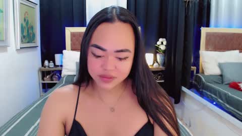 Snapshot of lustfuloffendertrina chatting on 14, 2, 2025 Trina online show from 14, 2, 2025
