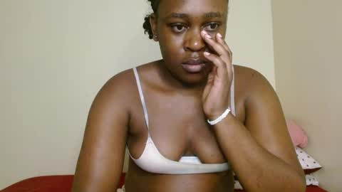 Snapshot of lustrouschoco chatting on 19, 3, 2026 lustrous-choco online show from 19, 3, 2026