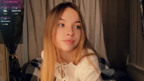 Snapshot of lusty_miss_di chatting on 21, 12, 2024 Isabel online show from 21, 12, 2024