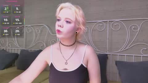 Snapshot of lustyempress chatting on 26, 10, 2025 SALLY online show from 26, 10, 2025