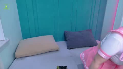 Snapshot of lustyempress chatting on 16, 12, 2025 SALLY online show from 16, 12, 2025