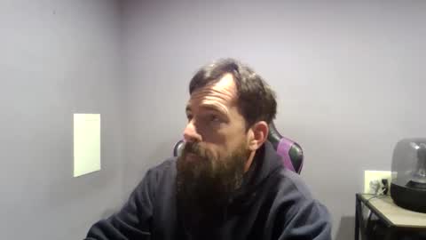 Luv2likslit online show from 2, 12, 2025