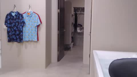 luv_missle online show from 11, 3, 2025