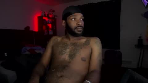 Snapshot of luverboibbc chatting on 5, 3, 2025 luverboi online show from 5, 3, 2025