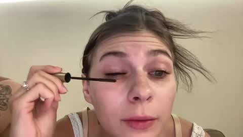 Snapshot of luvkoko chatting on 27, 10, 2025 luvkoko online show from 27, 10, 2025