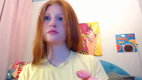Snapshot of lux_angel chatting on 11, 10, 2025 lux_angel online show from 11, 10, 2025