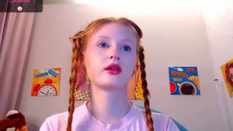 Snapshot of lux_angel chatting on 2, 11, 2025 lux_angel online show from 2, 11, 2025