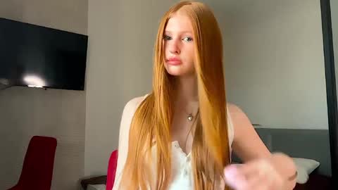 lux_angel online show from 28, 5, 2026