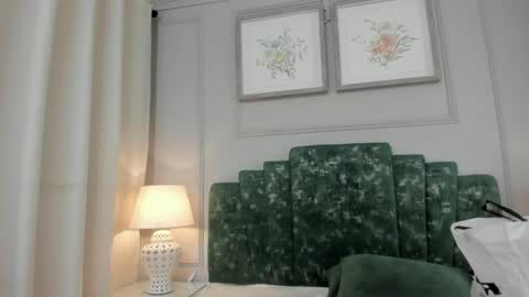 lux_bitchx online show from 26, 5, 2026
