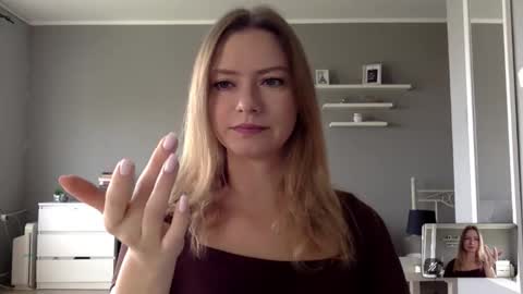 Snapshot of lux_millie chatting on 27, 9, 2025 Millie online show from 27, 9, 2025