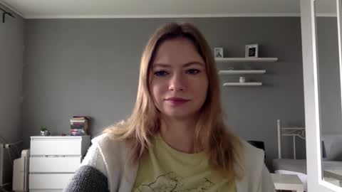 Snapshot of lux_millie chatting on 30, 9, 2025 Millie online show from 30, 9, 2025