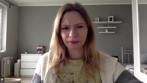 Snapshot of lux_millie chatting on 7, 10, 2025 Millie online show from 7, 10, 2025