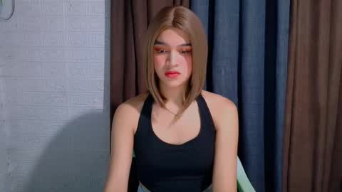 queen lux online show from 16, 3, 2026