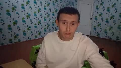 Snapshot of luxeboy_ chatting on 24, 9, 2025 Mike online show from 24, 9, 2025