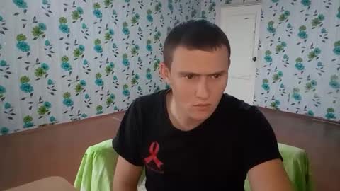 Snapshot of luxeboy_ chatting on 27, 9, 2025 Mike online show from 27, 9, 2025