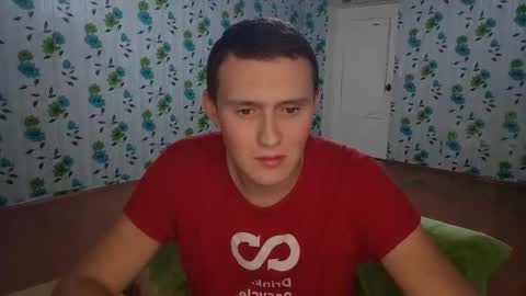 Snapshot of luxeboy_ chatting on 7, 10, 2025 Mike online show from 7, 10, 2025