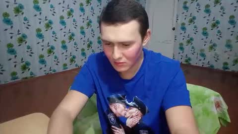 Snapshot of luxeboy_ chatting on 26, 10, 2025 Mike online show from 26, 10, 2025