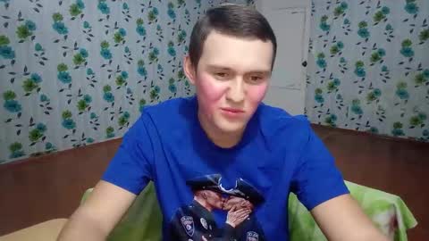 Snapshot of luxeboy_ chatting on 27, 10, 2025 Mike online show from 27, 10, 2025