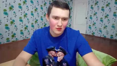 Snapshot of luxeboy_ chatting on 4, 11, 2025 Mike online show from 4, 11, 2025