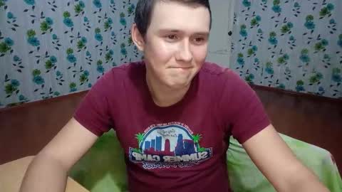 Snapshot of luxeboy_ chatting on 16, 11, 2025 Mike online show from 16, 11, 2025