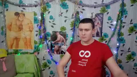 Snapshot of luxeboy_ chatting on 21, 12, 2025 Mike online show from 21, 12, 2025