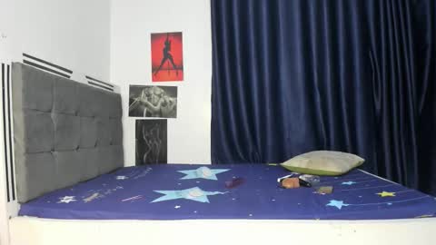 luxedollxoxoo online show from 12, 4, 2026